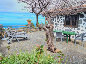Casa Canaria Drago in Icod de los Vinos by HRTenerife Net